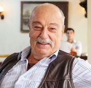 Actorul Engin Șenkan, care joacă rolul Cavit în noul serial "Fata de la fereastră", o figură emblematică a cinematografiei turcești